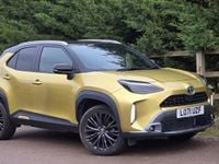 Second-hand Toyota Yaris Hybrid 2022 Galben Hatchback