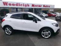 Usado Vauxhall Mokka Edition 140 HP (102 kW) 2015 Branco SUV