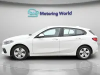 Usado BMW 118 136 HP (100 kW) 2022 Branco Citadino