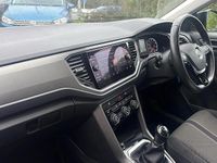 Used VW T-Roc Design 115 HP (84 kW) 2020 Red SUV