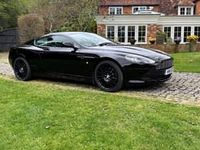 Begagnad Aston Martin DB9 456 HK (335 kW) 2007 Svart Sportkupé