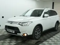Used Mitsubishi Outlander 150 HP (110 kW) 2015 White SUV