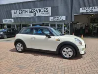 Used Mini Cooper Hatch 2017 White Hatchback