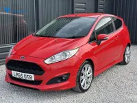 Used Ford Fiesta Zetec 125 HP (91 kW) 2016 Red Hatchback