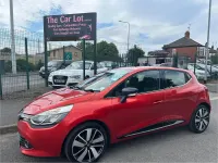 Used Renault Clio Dynamique 90 HP (66 kW) 2015 Red Hatchback