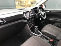 Used VW T-Cross SEL 110 HP (80 kW) 2023 Orange SUV