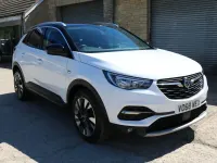 Used Vauxhall Grandland X Sport 130 HP (95 kW) 2018 White SUV