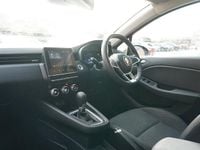 Used Renault Clio V Evolution 145 HP (106 kW) 2023 Hatchback