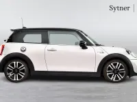 Usado Mini Cooper S Exclusive 189 HP (139 kW) 2019 Prateado Citadino