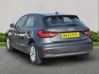 Usado Audi A1 Premium 95 CV (69 kW) 2023 Gris SUV