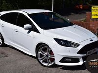 Used Ford Focus ST 185 HP (136 kW) 2017 White Hatchback