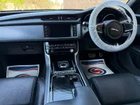 Begagnad Jaguar XF R-Sport 180 HK (132 kW) 2017 Grå Sedan