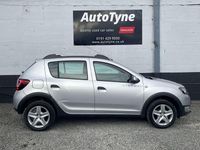 Used Dacia Sandero Stepway Ambiance 90 HP (66 kW) 2013 Silver Hatchback