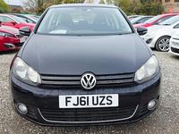 Begagnad VW Golf VII 2012 Svart Halvkombi