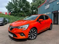 Used Renault Clio Iconic 2020 Orange Hatchback