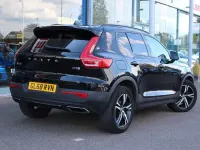 Begagnad Volvo XC40 R-Design 150 HK (110 kW) 2018 Svart SUV