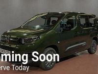 Used Citroën Berlingo 130 HP (95 kW) 2025 Green MPV