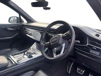 Used Audi Q7 Comfort 286 HP (210 kW) 2023 Mythos black SUV