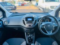 Used Ford Tourneo Courier Zetec 100 HP (73 kW) 2019 Blue MPV