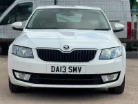 Used Skoda Octavia Elegance 140 HP (102 kW) 2013 White Hatchback