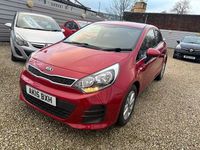 Used Kia Rio 84 HP (61 kW) 2015 Red Hatchback