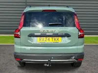 Used Dacia Jogger Extreme 141 HP (103 kW) 2024 Green MPV