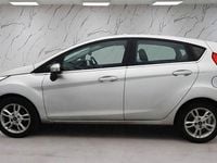 Used Ford Fiesta Zetec 82 HP (60 kW) 2015 Silver Hatchback
