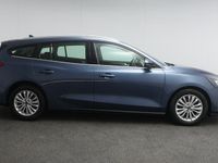 Begagnad Ford Focus Titanium 120 HK (88 kW) 2020 Blå Kombi