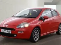 Used Fiat Punto 77 HP (56 kW) 2013 Red Hatchback