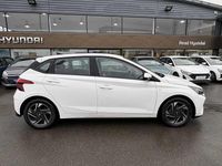 Used Hyundai i20 SE 100 HP (73 kW) 2023 Atlas white Hatchback