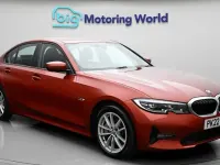 Usado BMW 330e 292 HP (214 kW) 2022 Laranja Sedan