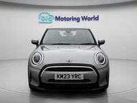 Usado Mini Cooper Classic 136 CV (100 kW) 2022 Plateado Utilitario