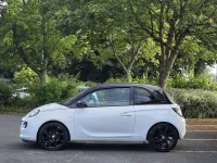 Used Vauxhall Adam 70 HP (51 kW) 2016 White Hatchback
