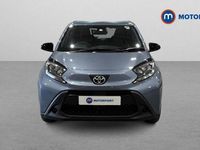 Used Toyota Aygo X PURE 72 HP (52 kW) 2024 Grey SUV