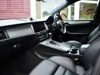 Used Porsche Macan Turbo 440 HP (323 kW) 2019 Grey SUV