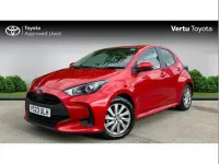 Used Toyota Yaris 116 HP (85 kW) 2023 Red Hatchback