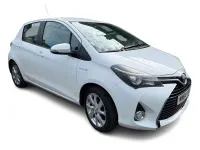 Used Toyota Yaris 101 HP (74 kW) 2014 White Hatchback