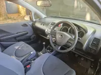 Begagnad Honda Jazz S 78 HK (57 kW) 2006 Silver Halvkombi