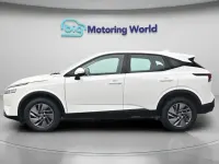 Used Nissan Qashqai Acenta Premium 140 HP (102 kW) 2022 White SUV