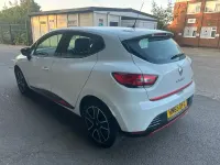 Used Renault Clio Dynamique 90 HP (66 kW) 2015 White Hatchback
