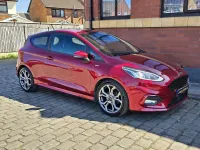 Second-hand Ford Fiesta ST-Line 140 CP (102 kW) 2017 Roșu Hatchback