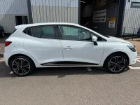Used Renault Clio Iconic 90 HP (66 kW) 2018 White Hatchback