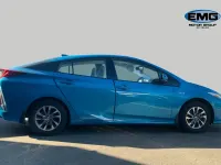 Usado Toyota Prius 122 CV (89 kW) 2022 Azul Utilitario