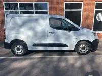 Second-hand Citroën Berlingo 100 CP (73 kW) 2022 Alb Monovolum