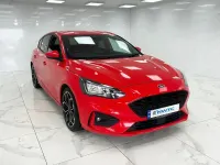 Used Ford Focus ST-Line X 125 HP (91 kW) 2018 Red Hatchback