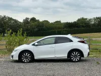 Used Honda Civic SE Plus 142 HP (104 kW) 2017 White Hatchback