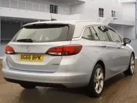 Begagnad Vauxhall Astra SRi 150 HK (110 kW) 2016 Silver Kombi
