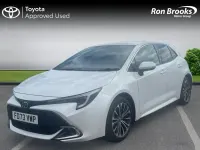 Used Toyota Corolla Design 2023 White Hatchback
