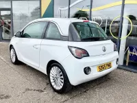 Used Vauxhall Adam Glam 70 HP (51 kW) 2015 White Hatchback