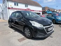 Used Peugeot 208 Access 68 HP (50 kW) 2016 Black Hatchback